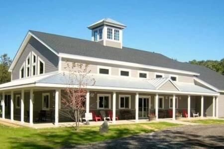 Spacious Upstairs 1Bed- Walking Distance To Beach Outlet Mall Michigan City Exterior foto