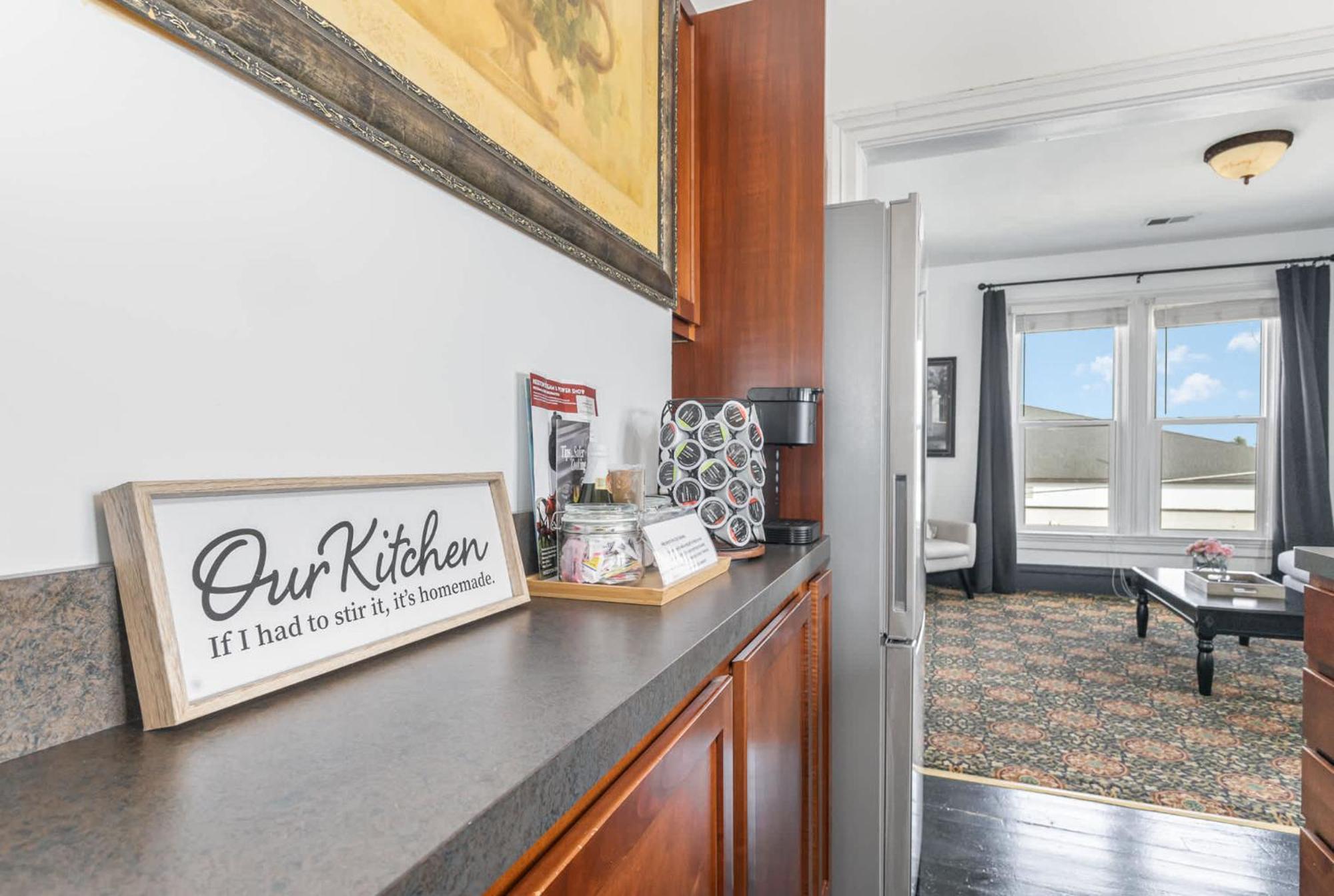 Spacious Upstairs 1Bed- Walking Distance To Beach Outlet Mall Michigan City Exterior foto