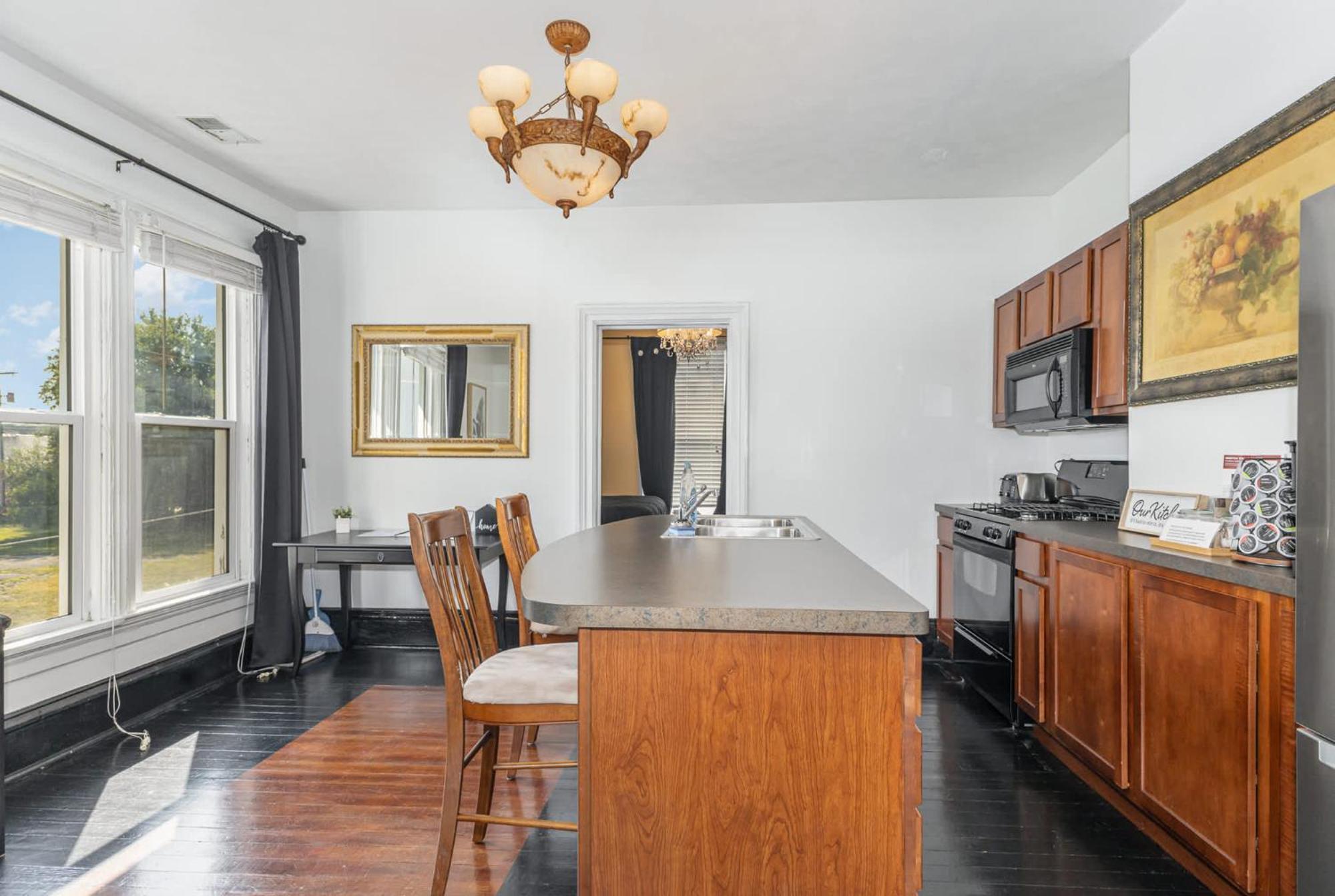 Spacious Upstairs 1Bed- Walking Distance To Beach Outlet Mall Michigan City Exterior foto