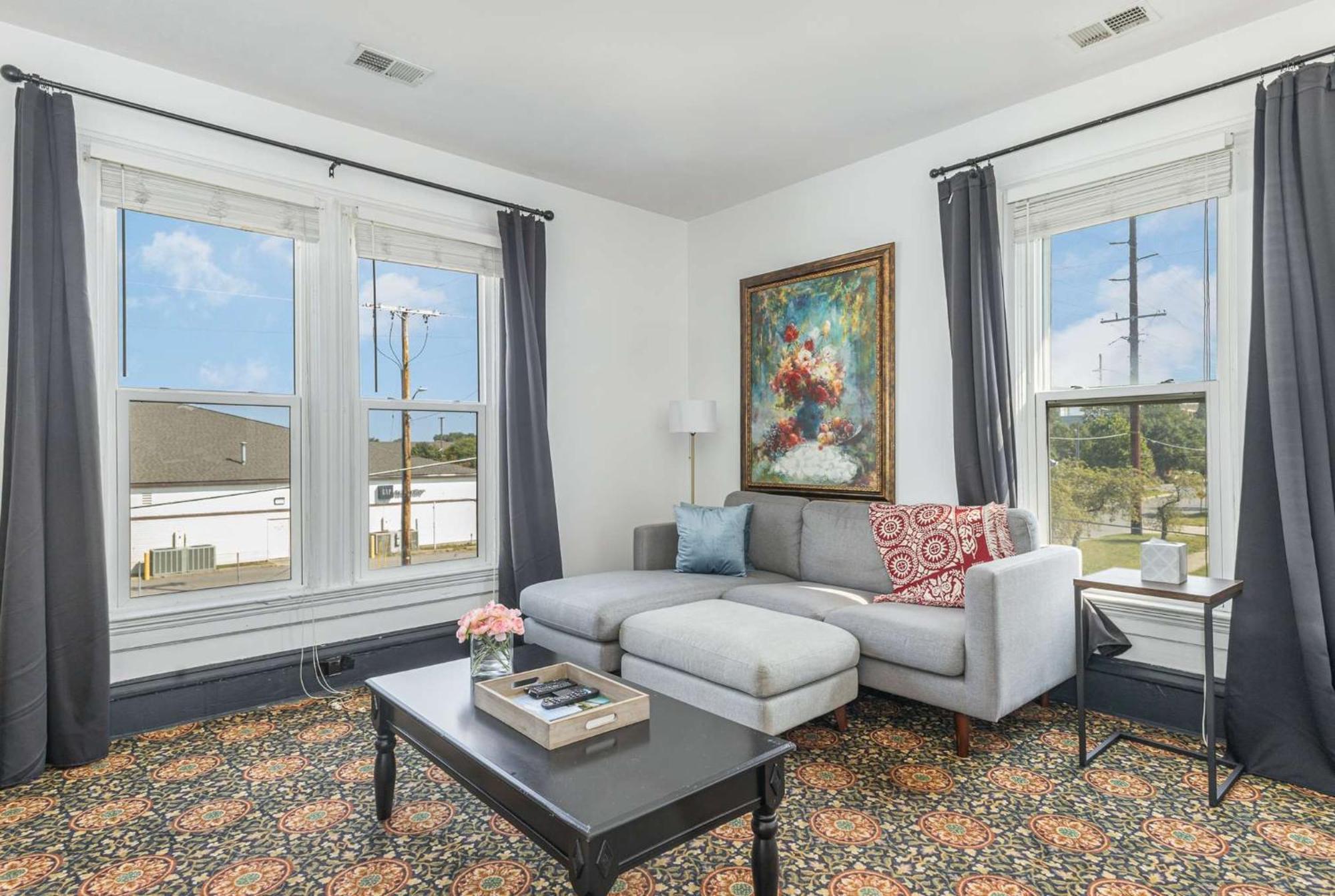 Spacious Upstairs 1Bed- Walking Distance To Beach Outlet Mall Michigan City Exterior foto